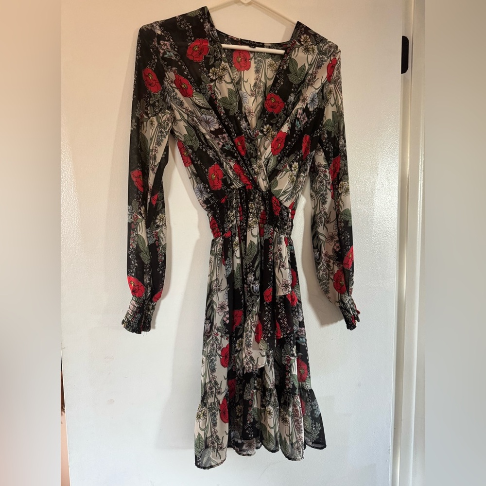 Floral V-Neck Long Sleeve Dress in Black and Red